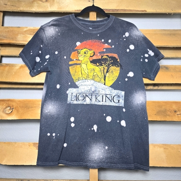 Disney Lion King t-shirt Size:M Color:Gray distressed - Picture 1 of 4